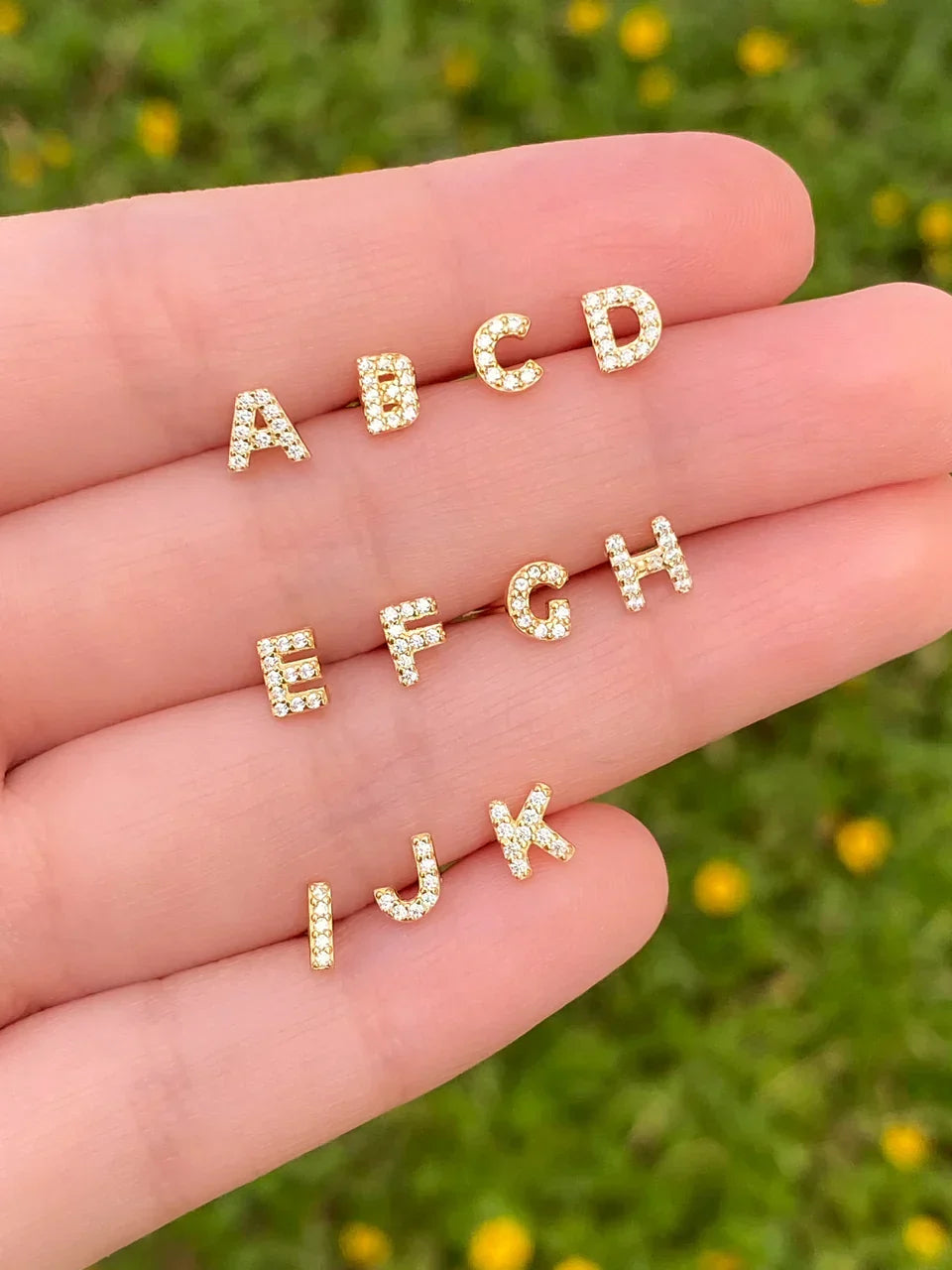 Anfangsbuchstabe Ohrring 1-teilig | Gold