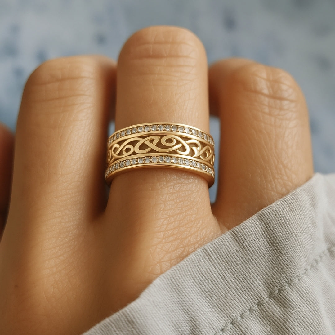 Goldener Ring “Luce Vuota”