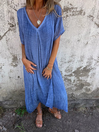 Kleid mit V-Ausschnitt