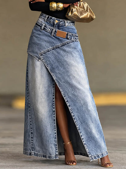 Rock aus Denim mit Knopfleiste und Taschen